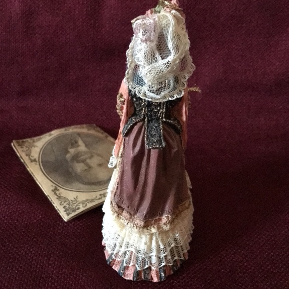 💥SALE 2/$30💥 Vintage Ornament Louis Nichole Victorian Figurine - Picture 6 of 8